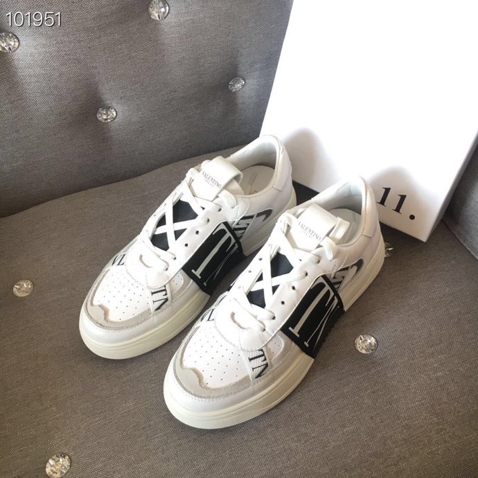 Valentino $100 gallery