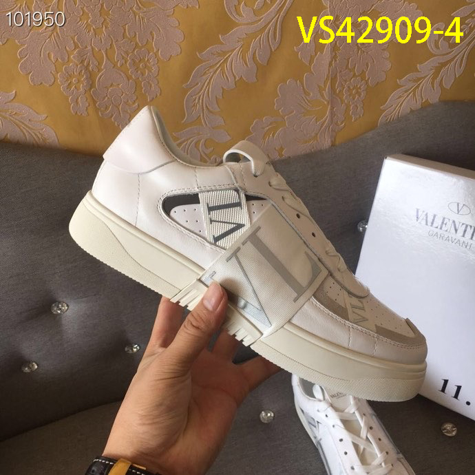 Valentino $100 gallery