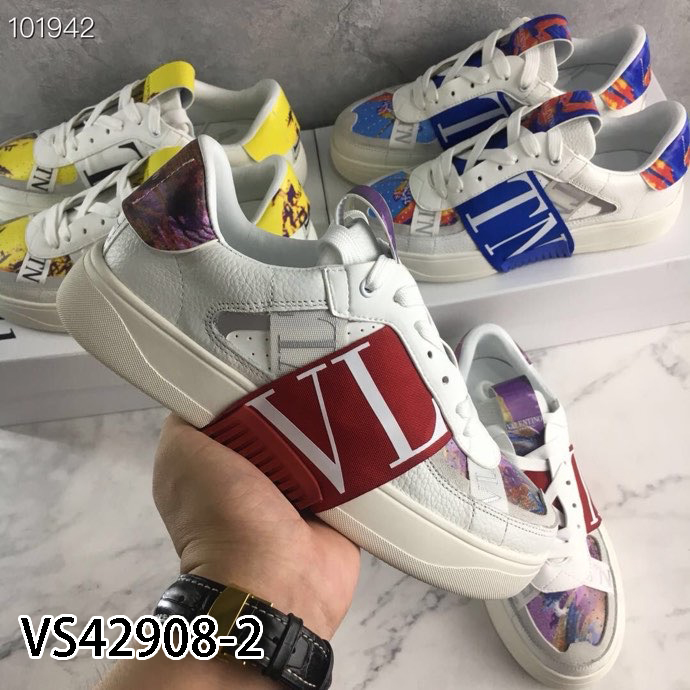 Valentino $100 gallery