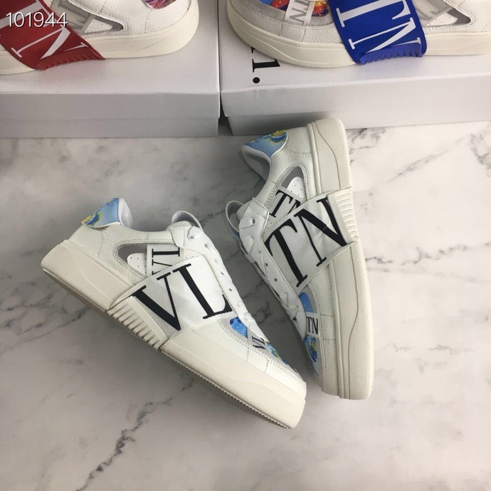 Valentino $100 gallery