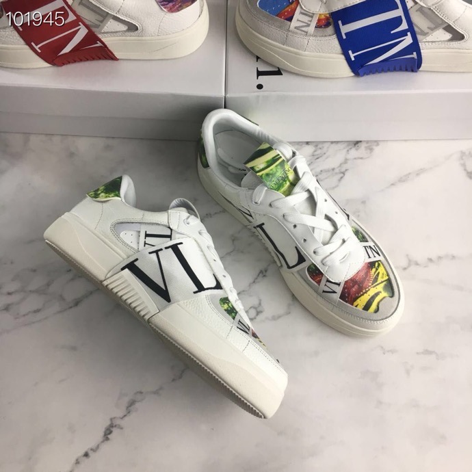 Valentino $100 gallery