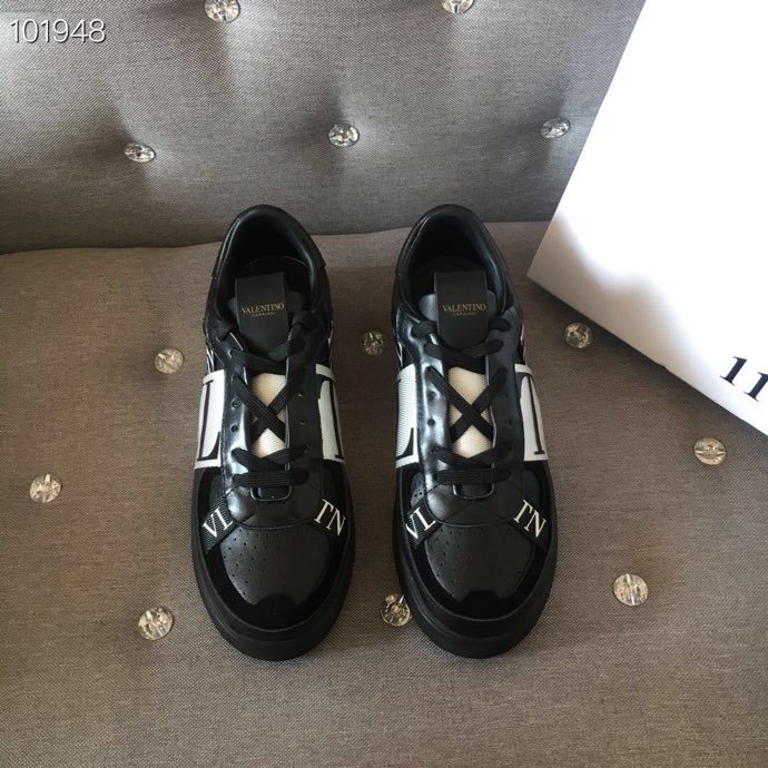 Valentino $100 gallery