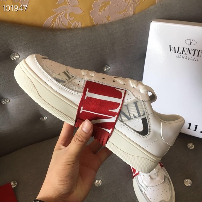 Valentino $100 gallery