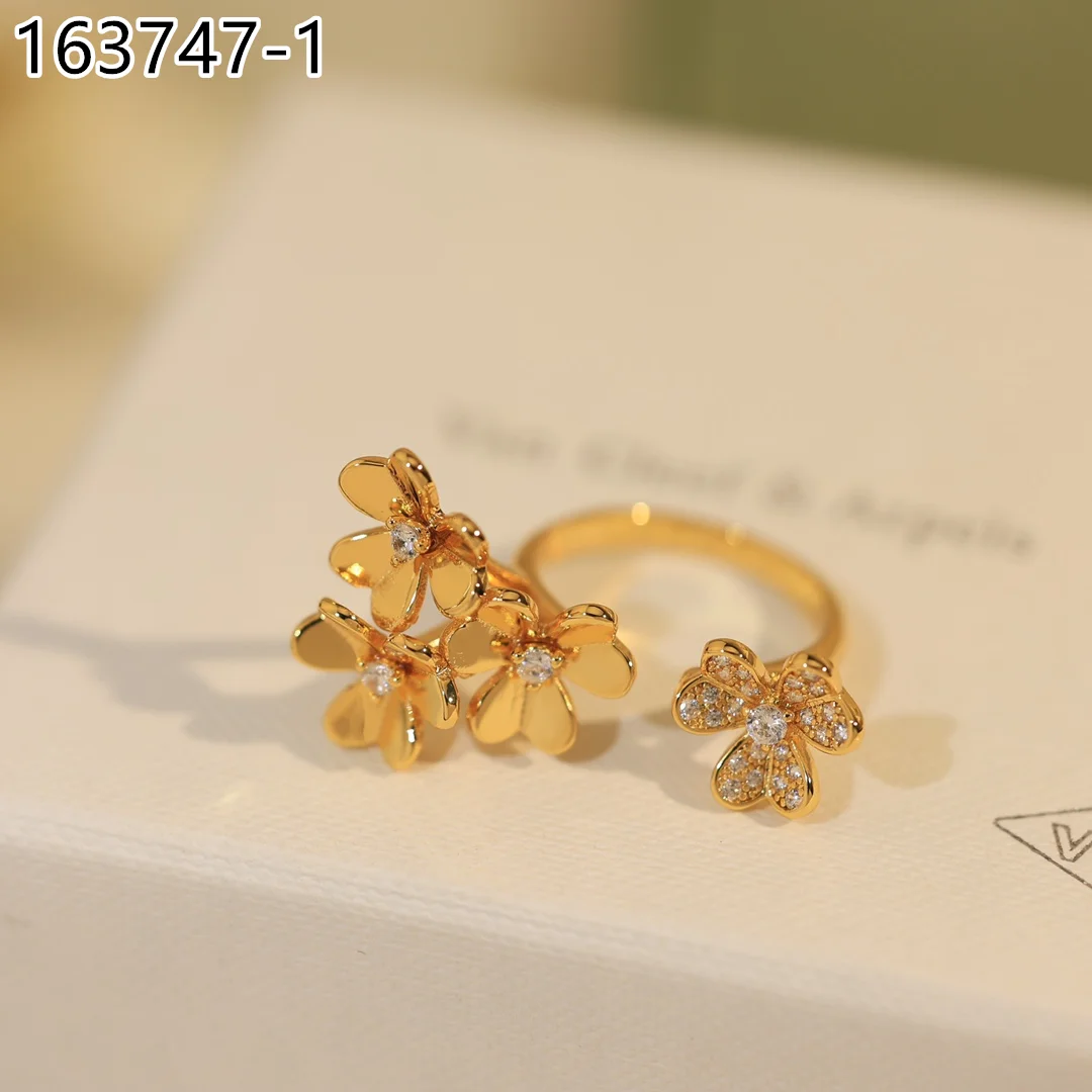 Van Cleef & Arpels $27 gallery