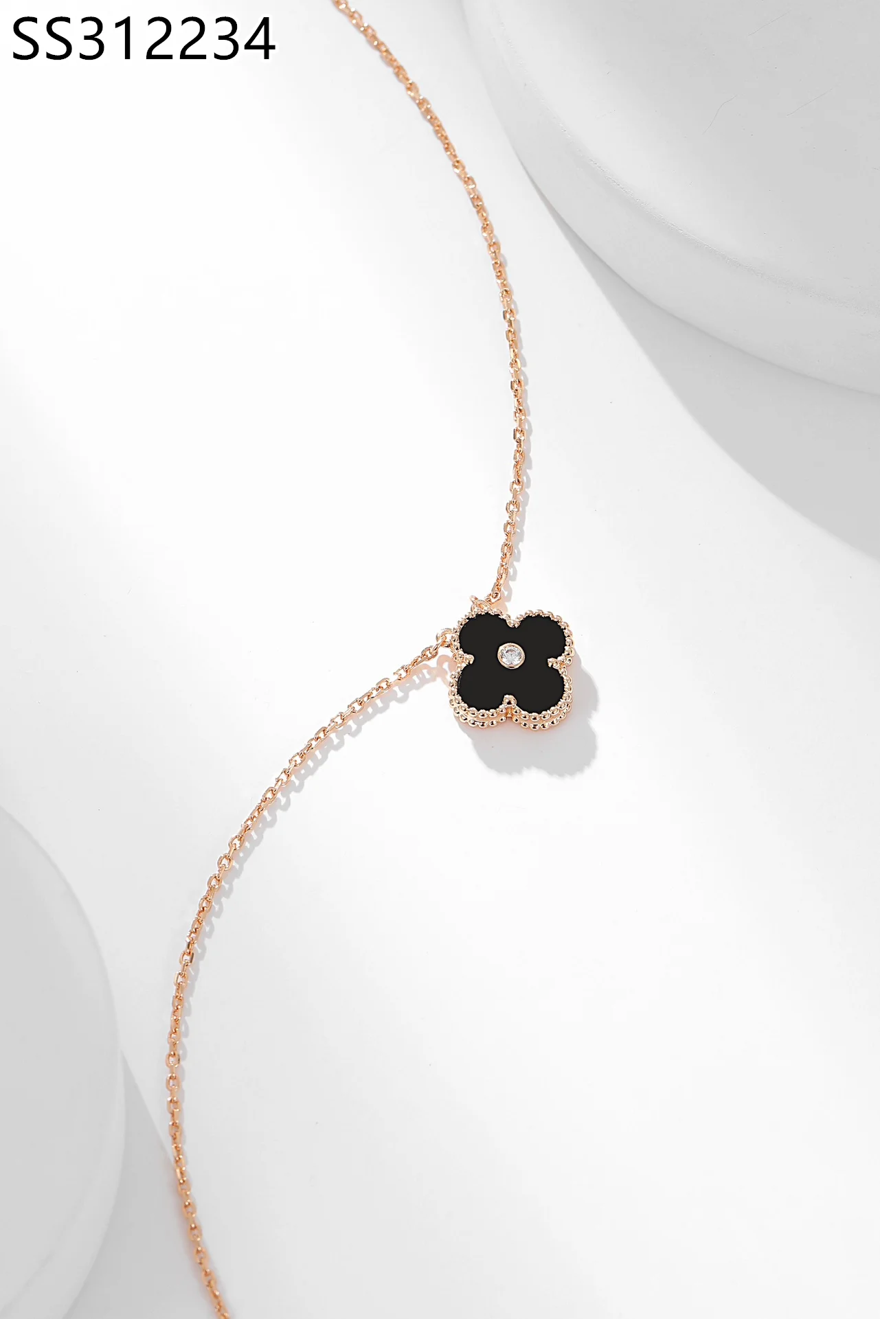 Van Cleef & Arpels $42 gallery