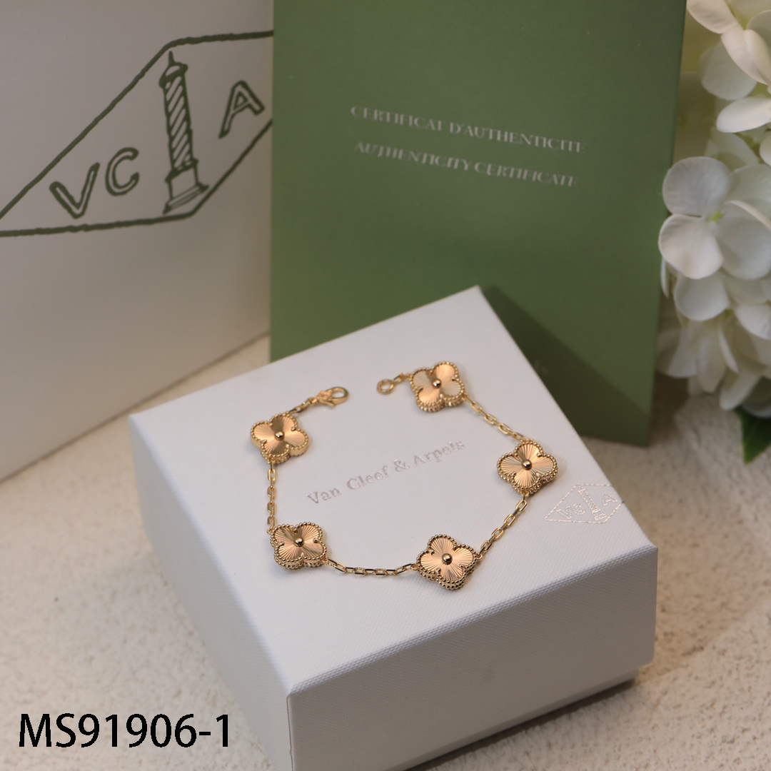 Van Cleef & Arpels $68 gallery