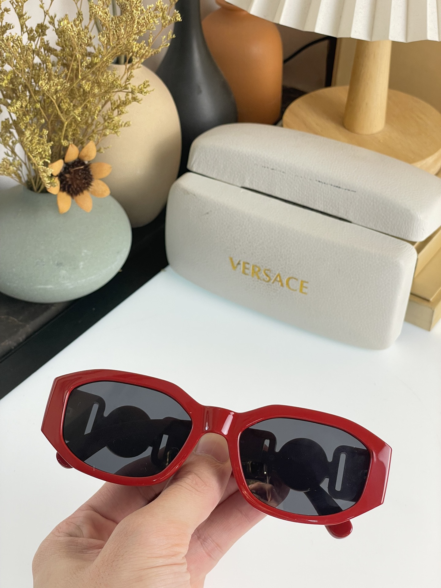 Versace $40 gallery