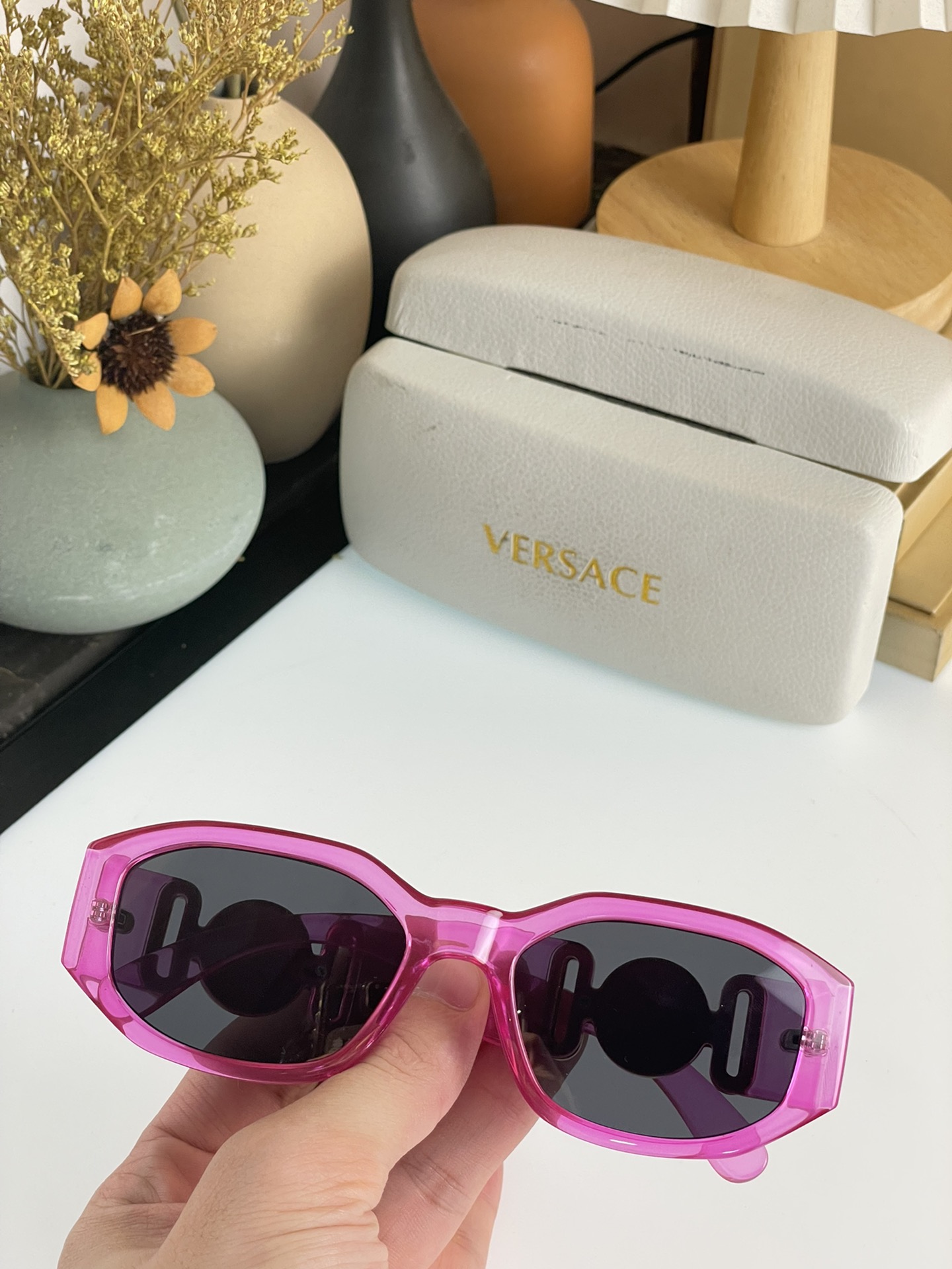 Versace $40 gallery