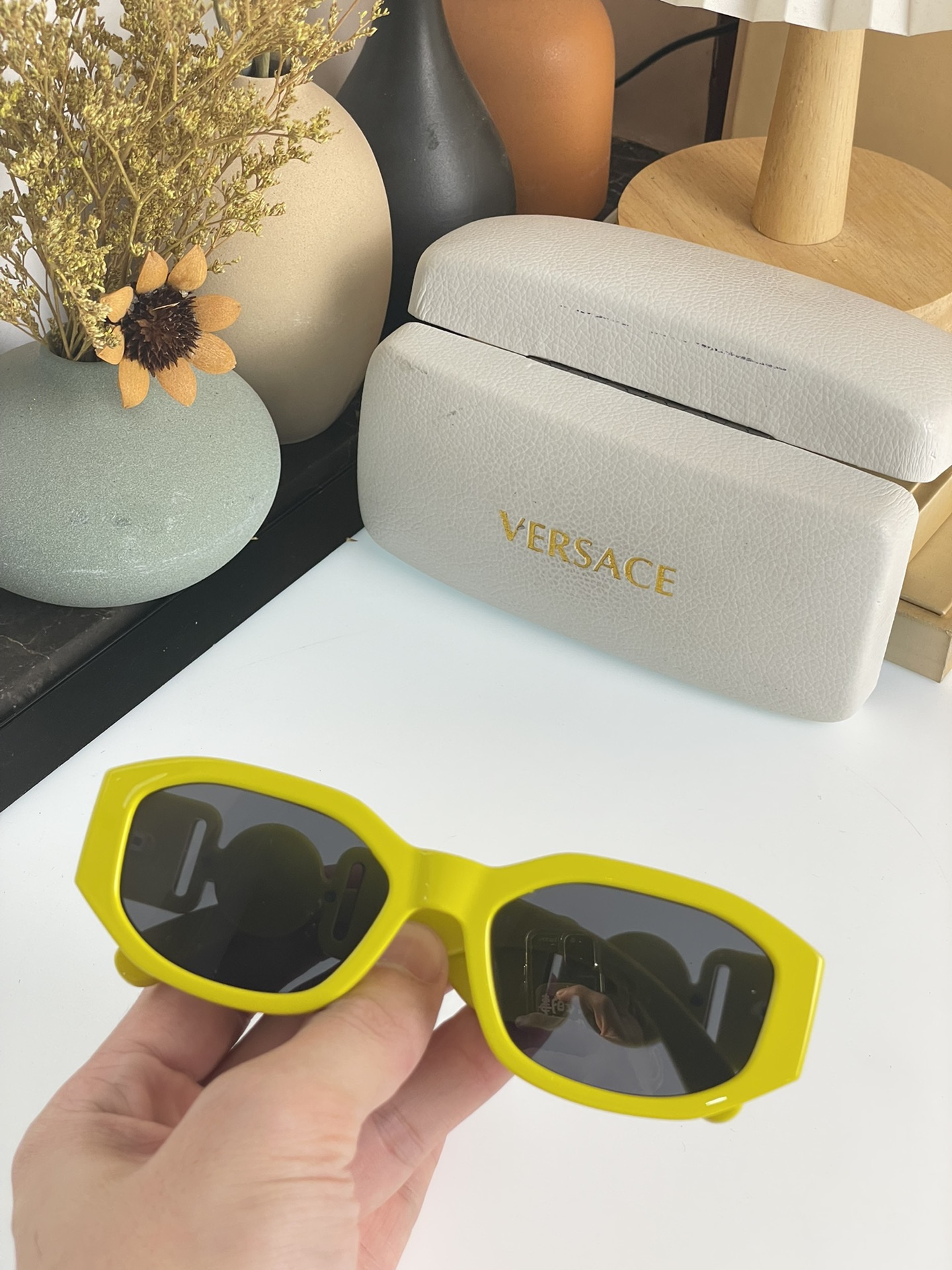 Versace $40 gallery