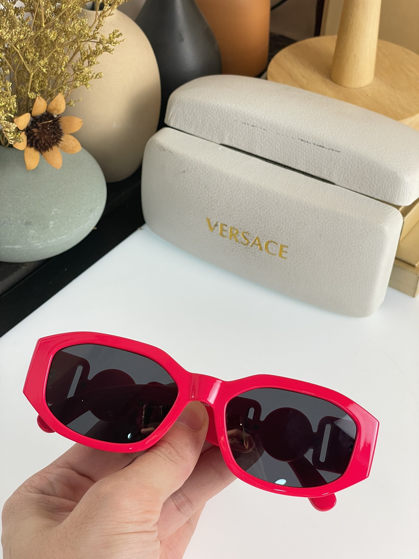 Versace $40 gallery