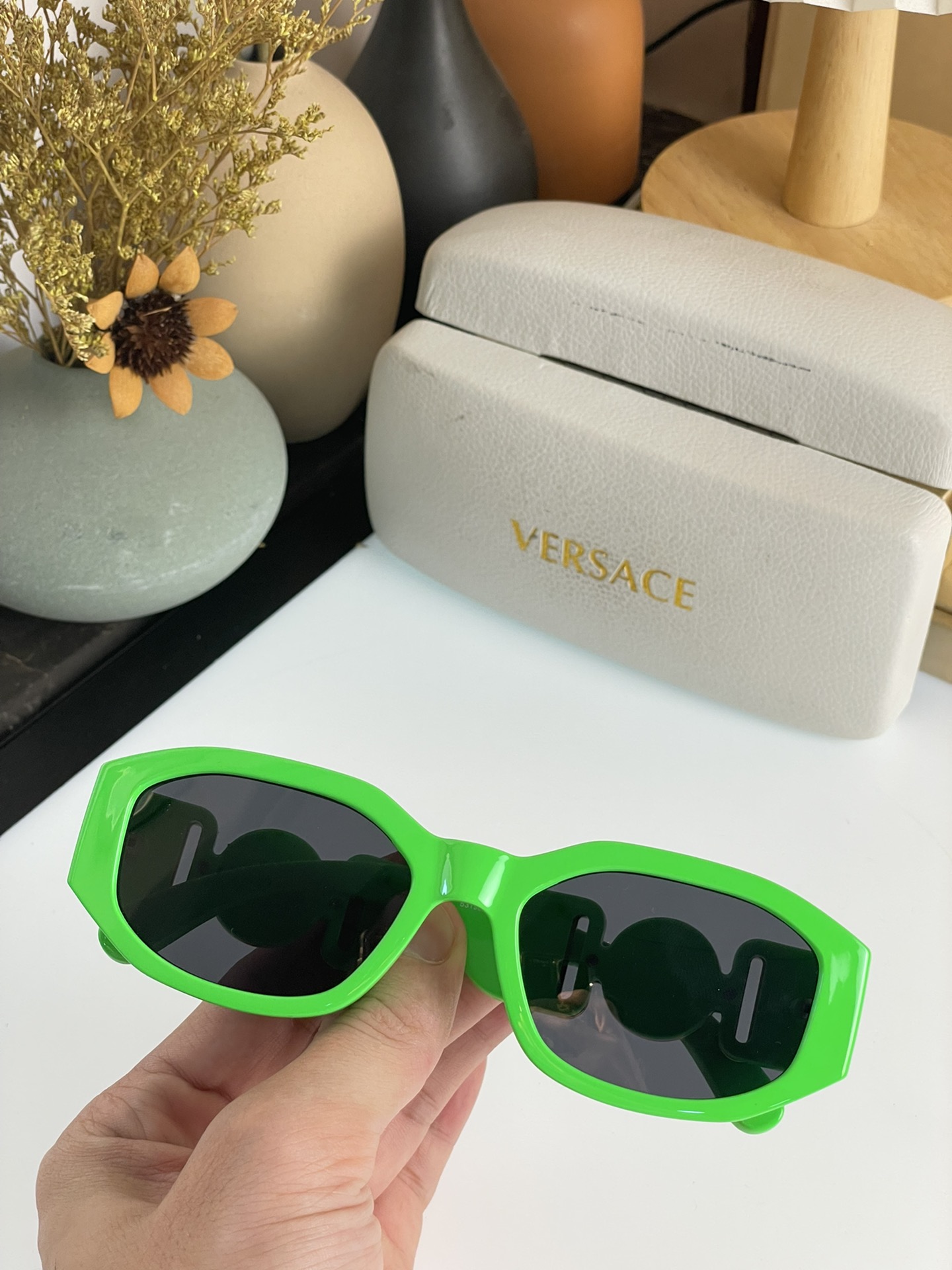 Versace $40 gallery