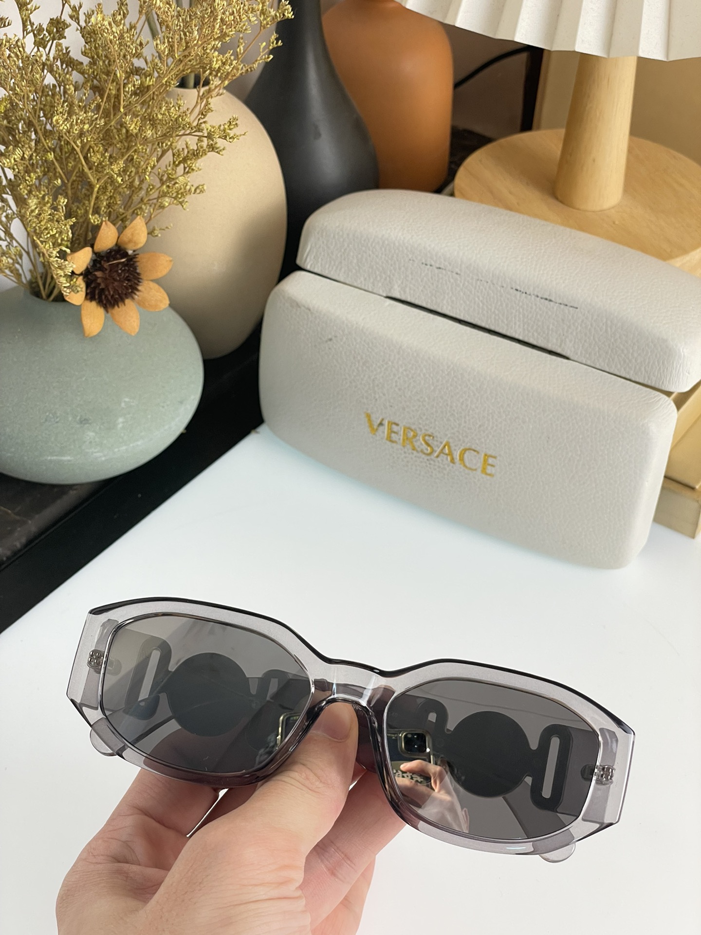 Versace $40 gallery