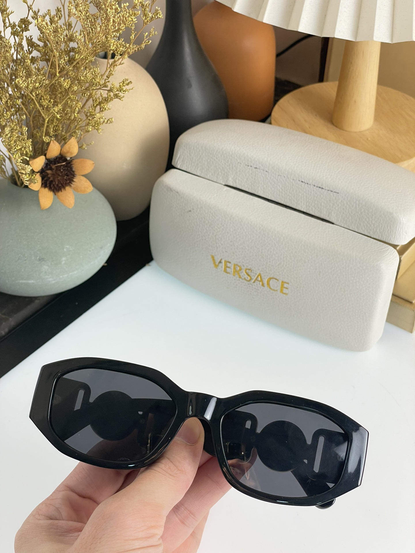 Versace $40 gallery