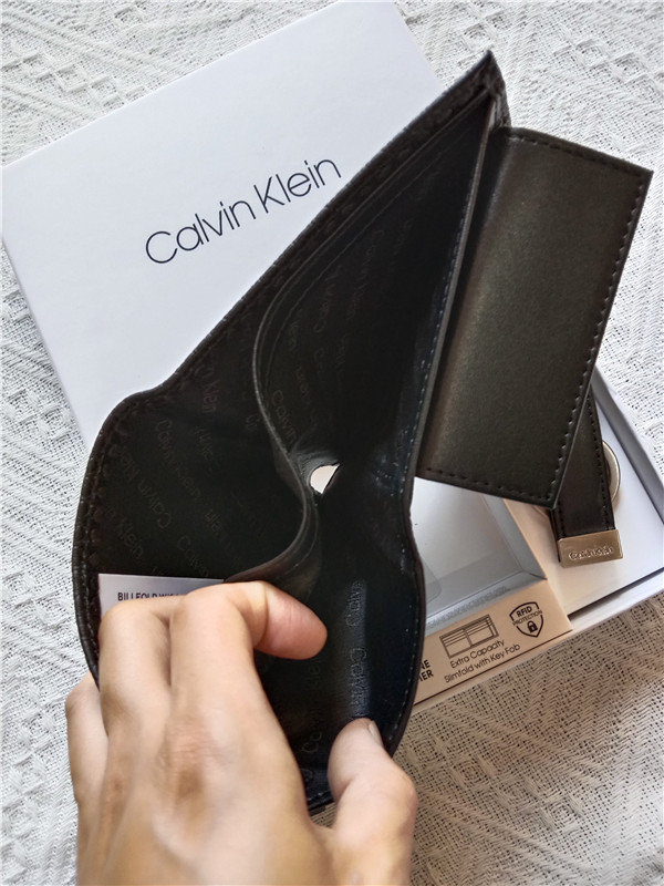 Video CALVIN KLEIN wallet FQB127 gallery