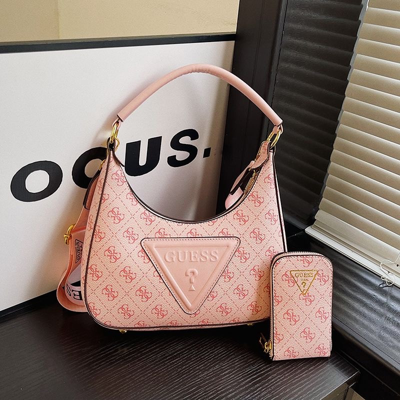 Video GUESS Lady bag BB471-BB479 gallery