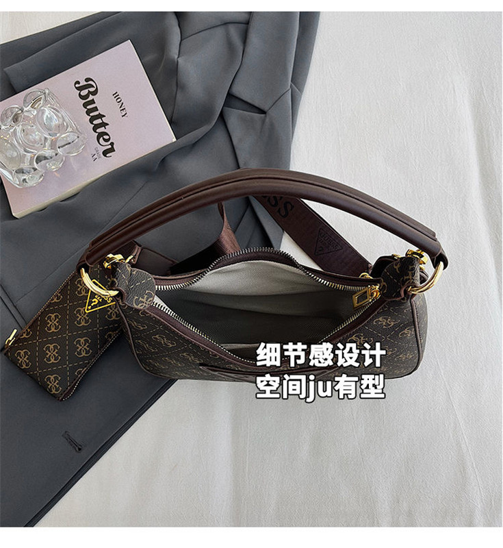 Video GUESS Lady bag BB471-BB479 gallery