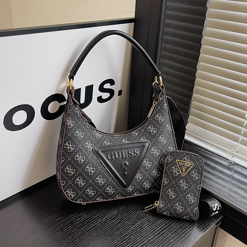 Video GUESS Lady bag BB471-BB479 gallery