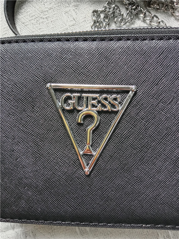 Video GUESS Lady bag BB526-BB534 gallery