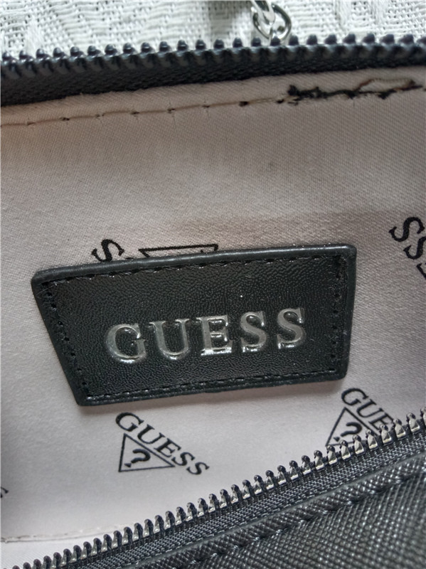 Video GUESS Lady bag BB526-BB534 gallery