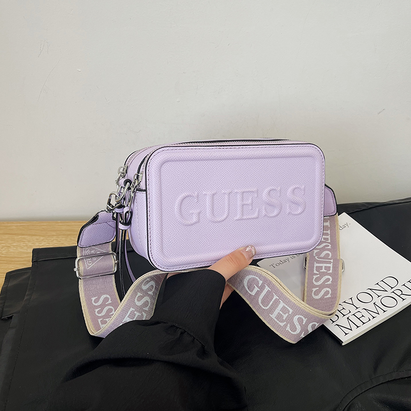 Video GUESS Lady bag BS126-BS136 gallery