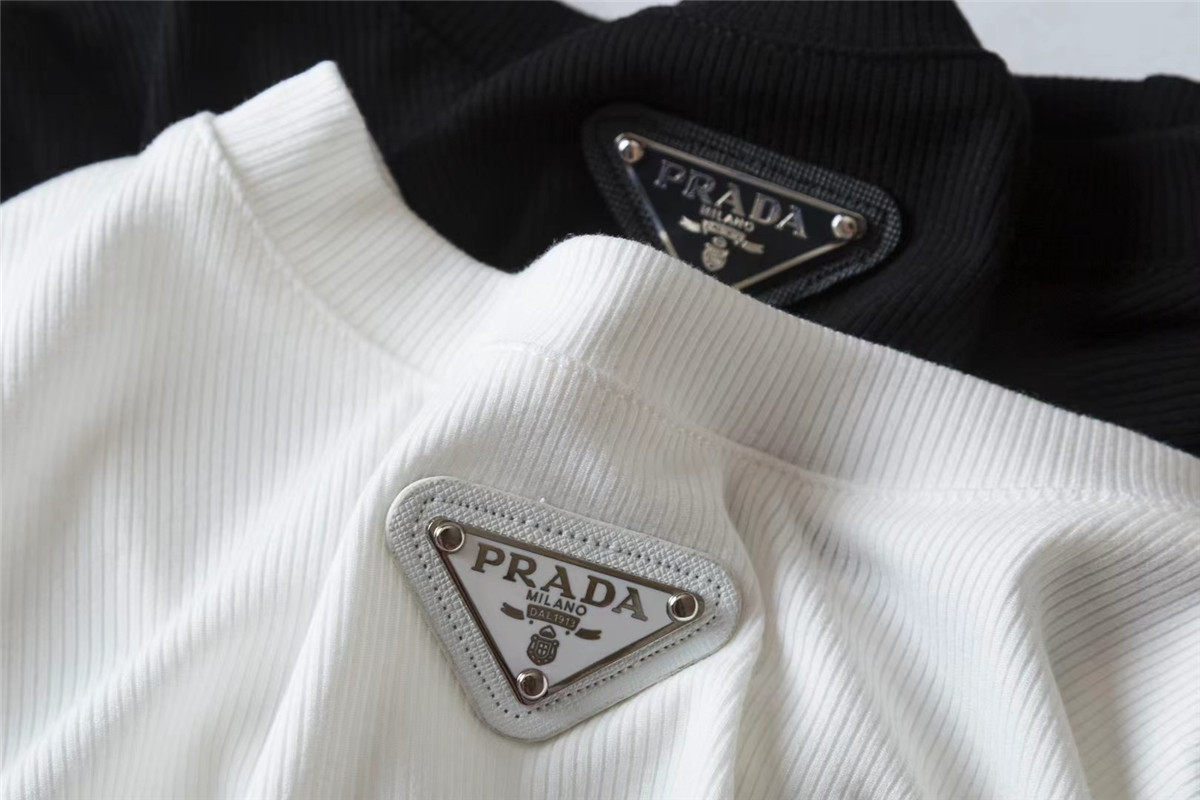 Video PRADA  PD192-PD193  Long sleeved T-shirt gallery