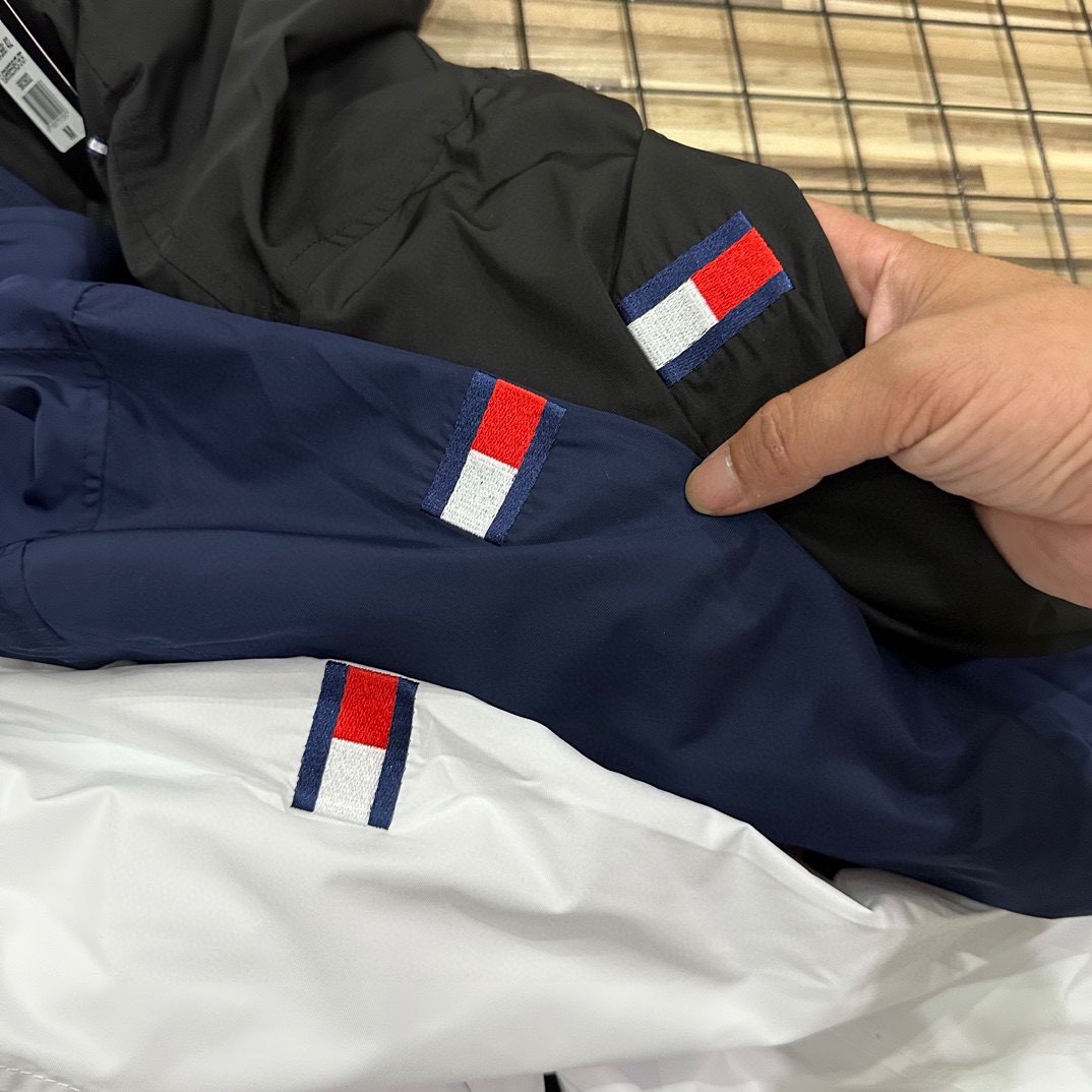 Video TOMMY HILFIGER loose coat SA118-SA120 gallery