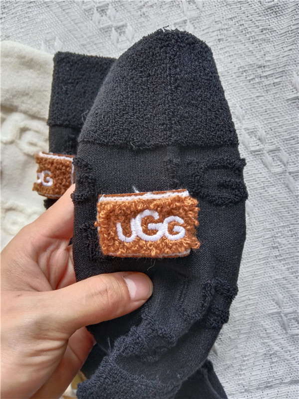 Video UGG  Socks  PD181-PD187 gallery