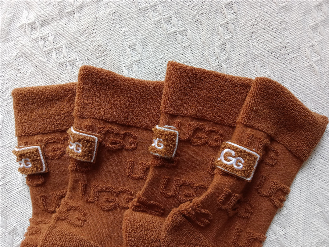 Video UGG  Socks  PD181-PD187 gallery