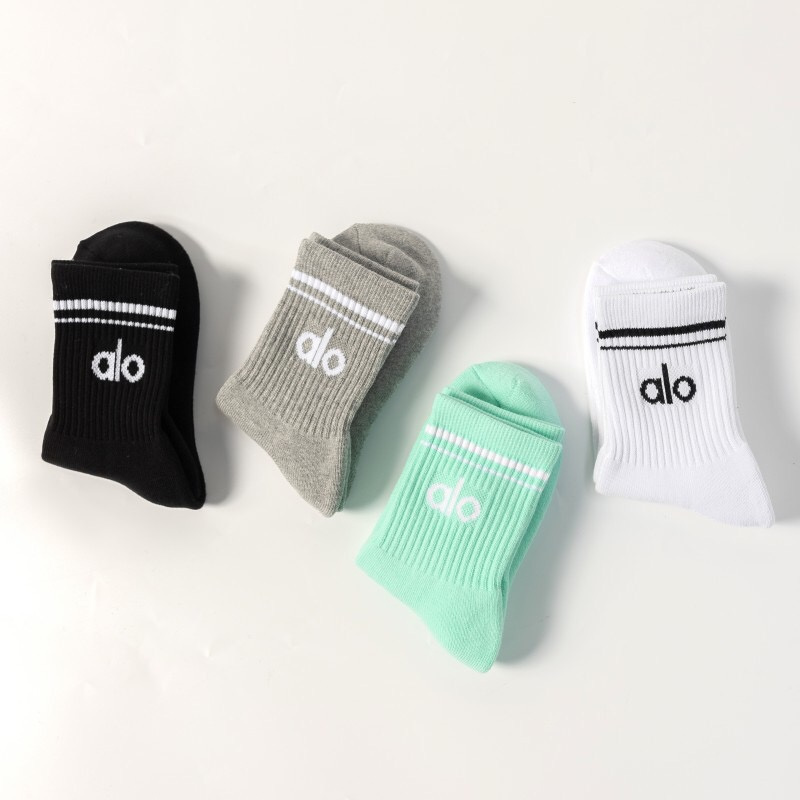 Video WY100-WY104   ALO  Socks gallery