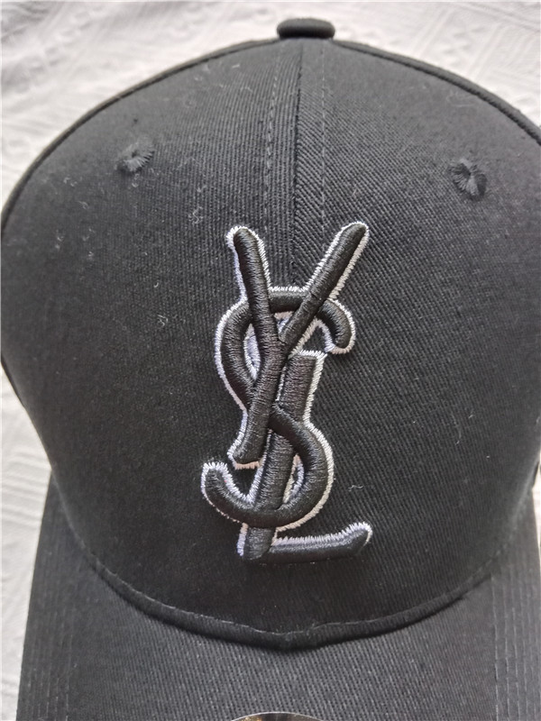 Video Yves Saint laurent  HAT  MC630-MC631 gallery