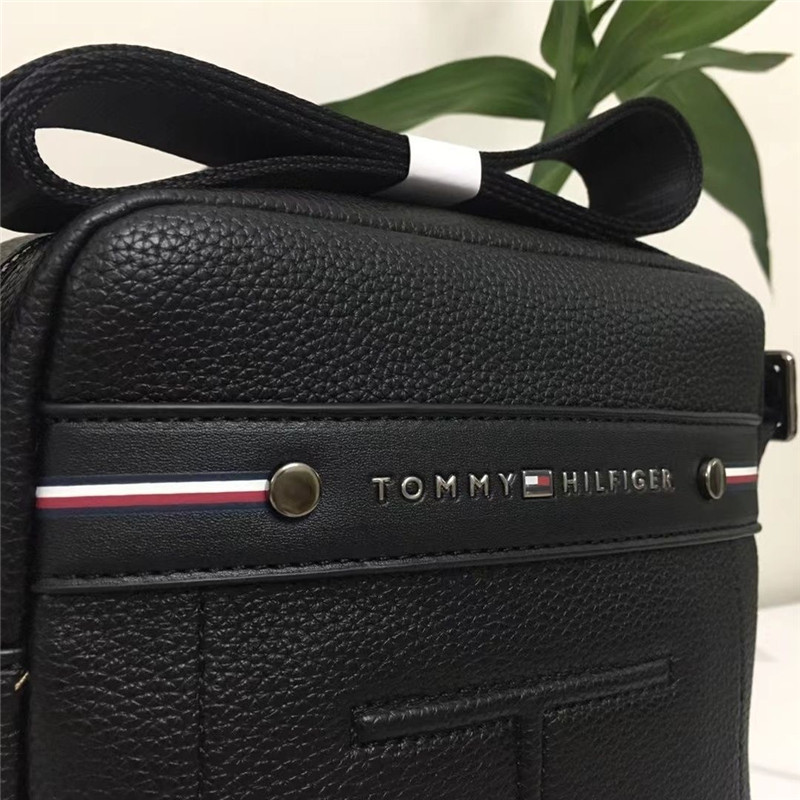 Video  TOMMY HILFIGER Business package GD117 gallery