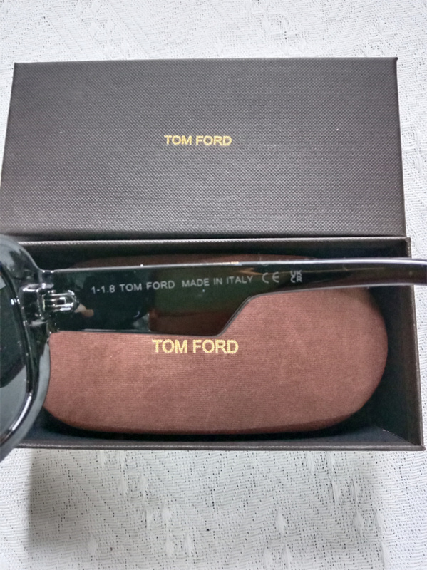 Video  TOM FORD 4044  YA3290-YA3293 gallery