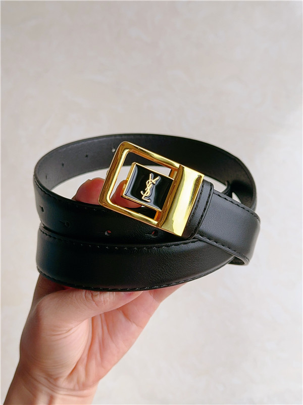 Video  Yves Saint laurent BELT PE124 gallery