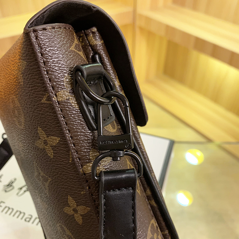 WW638 LV handbag gallery