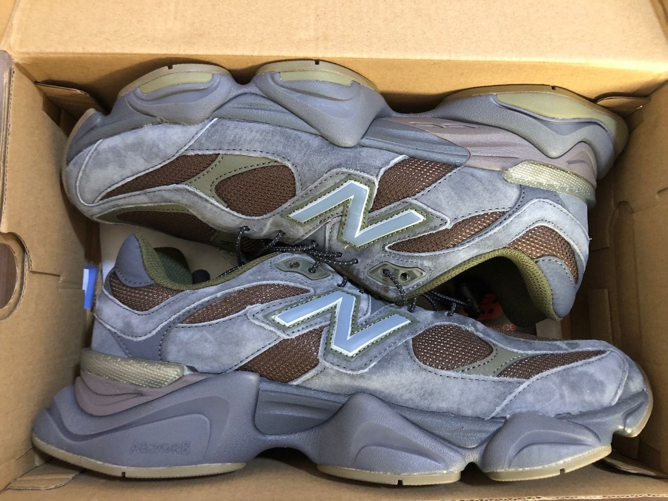 XEF new balance 9060 69usd gallery