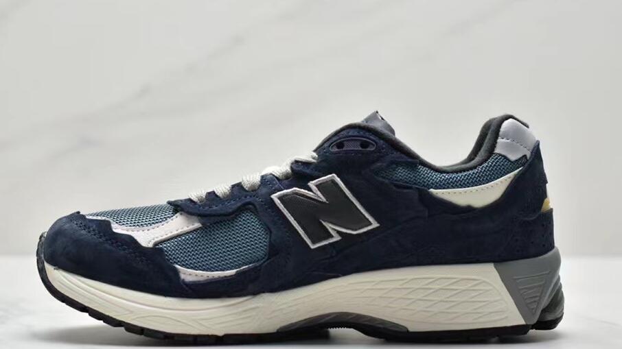 XEM New Balance 2002 59.99usd gallery