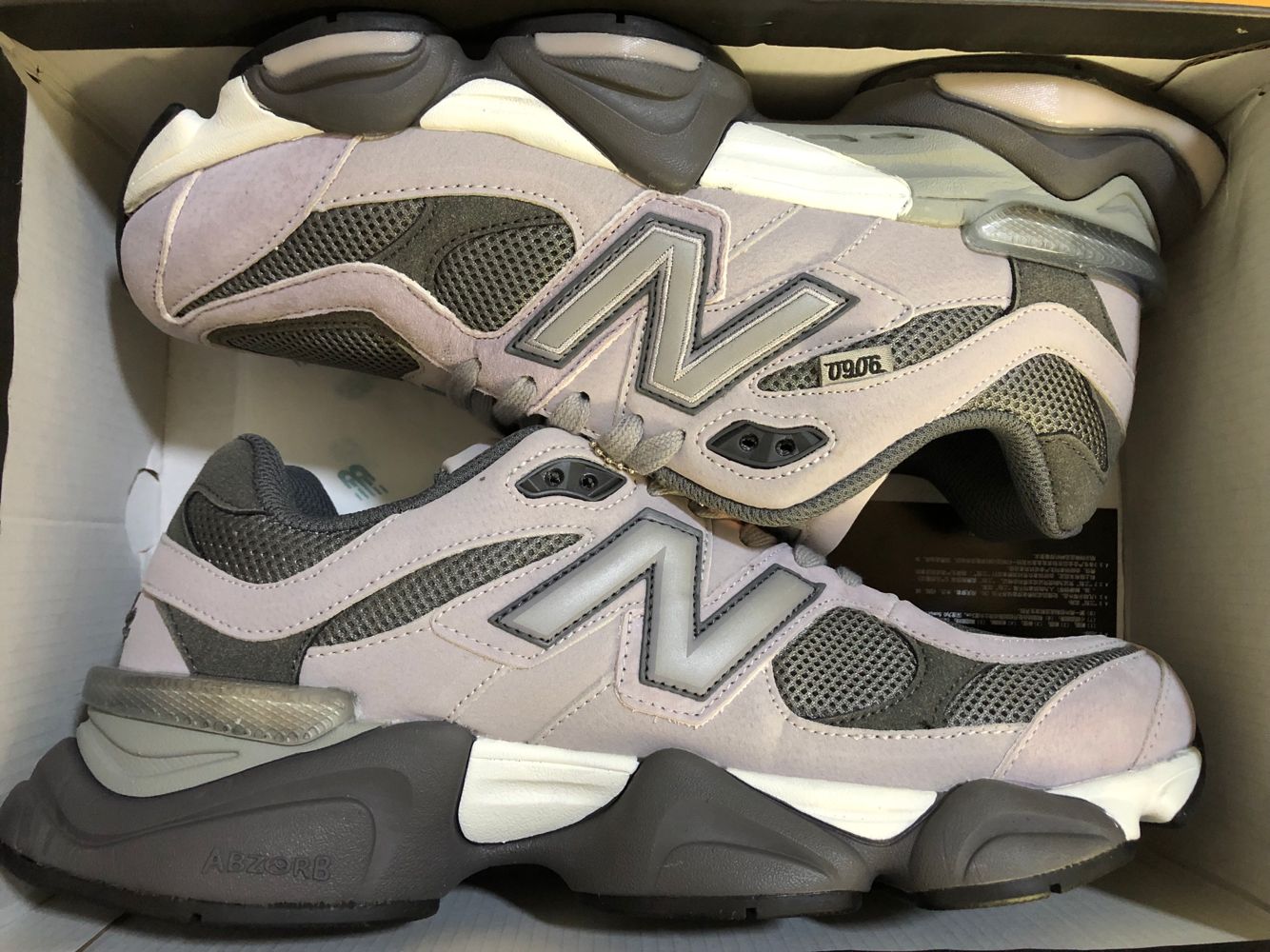 XEO new balance 9060 69usd gallery