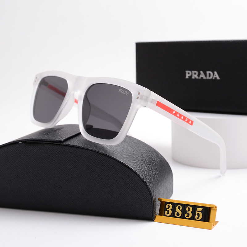 XT001-XT004，Prada sunglasses 20.99。白色不上 gallery