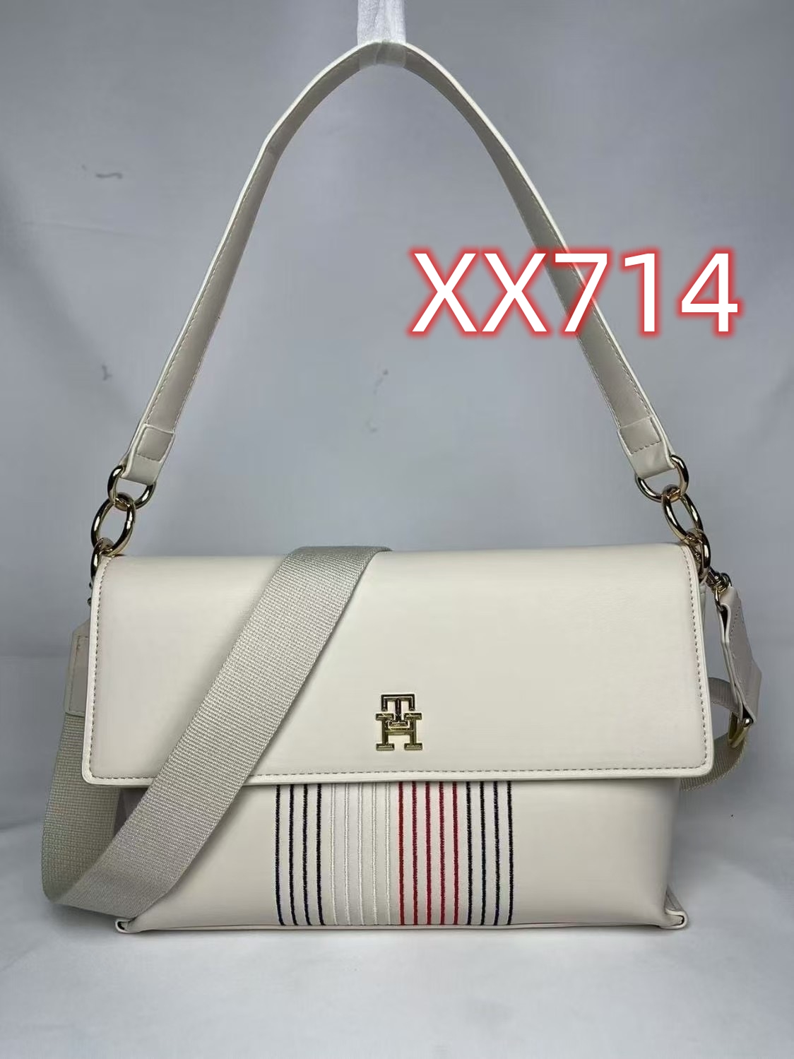 XX712 handbag gallery