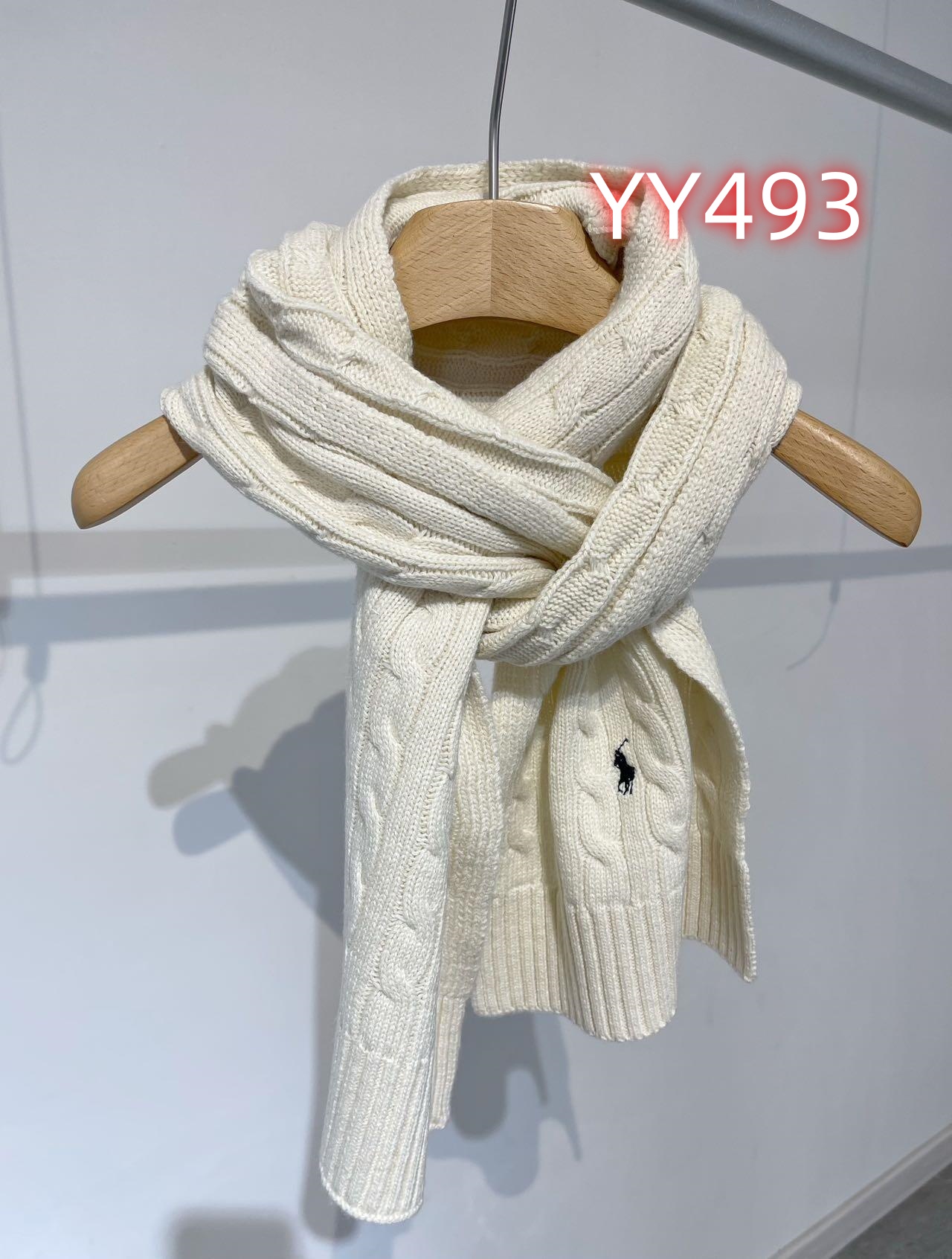 YY493 gallery