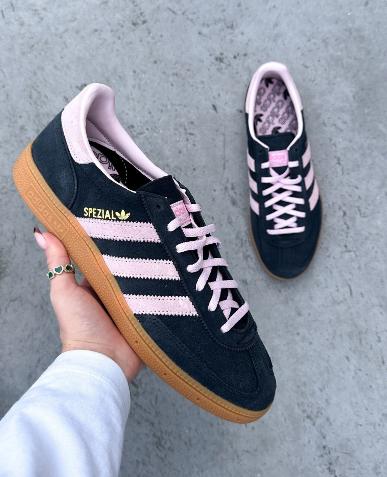 Yaz1436  Adidas HANDBALL SPEZIAL   32607 gallery