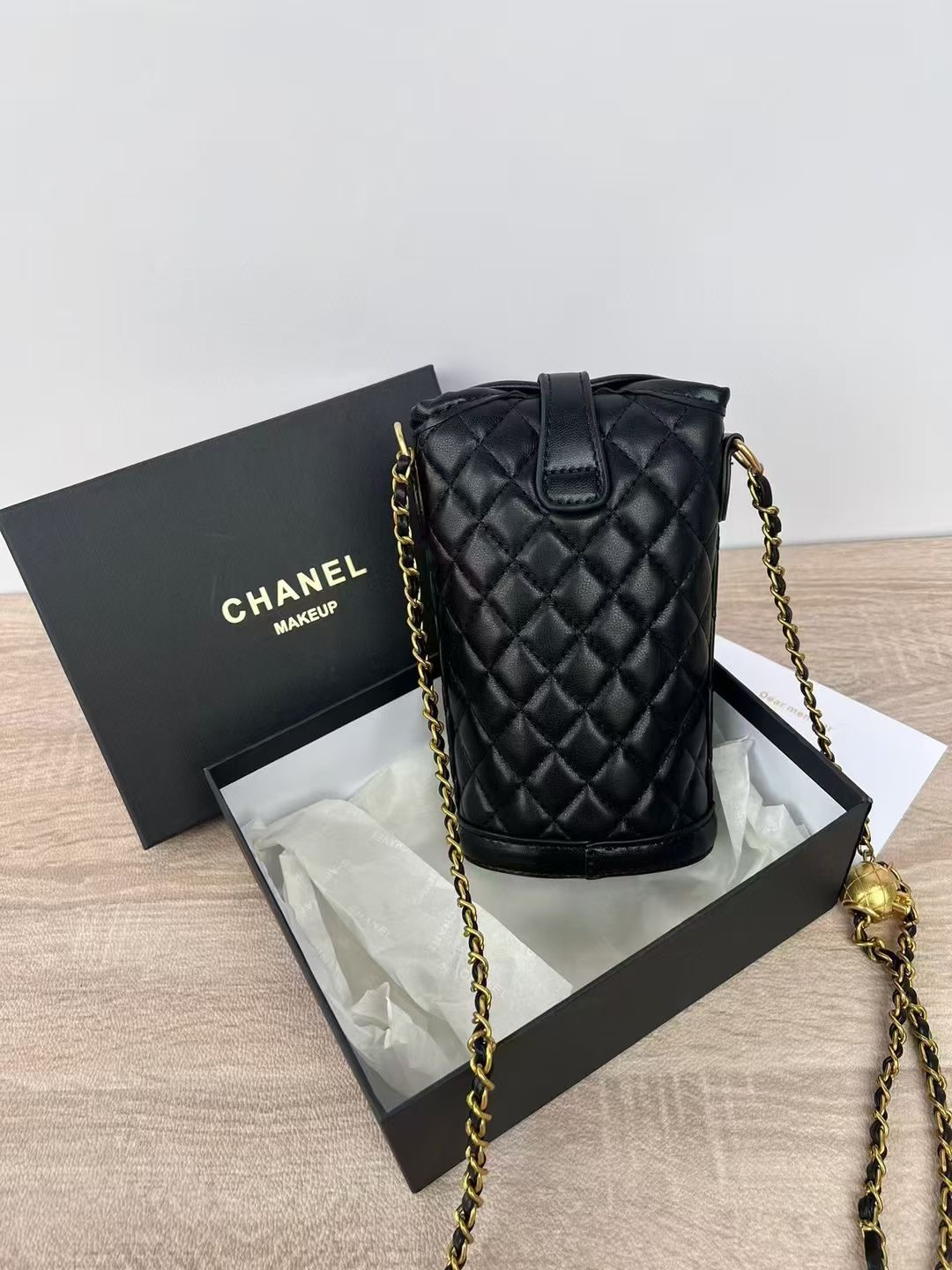 ZZ198 CHANEL handbag gallery