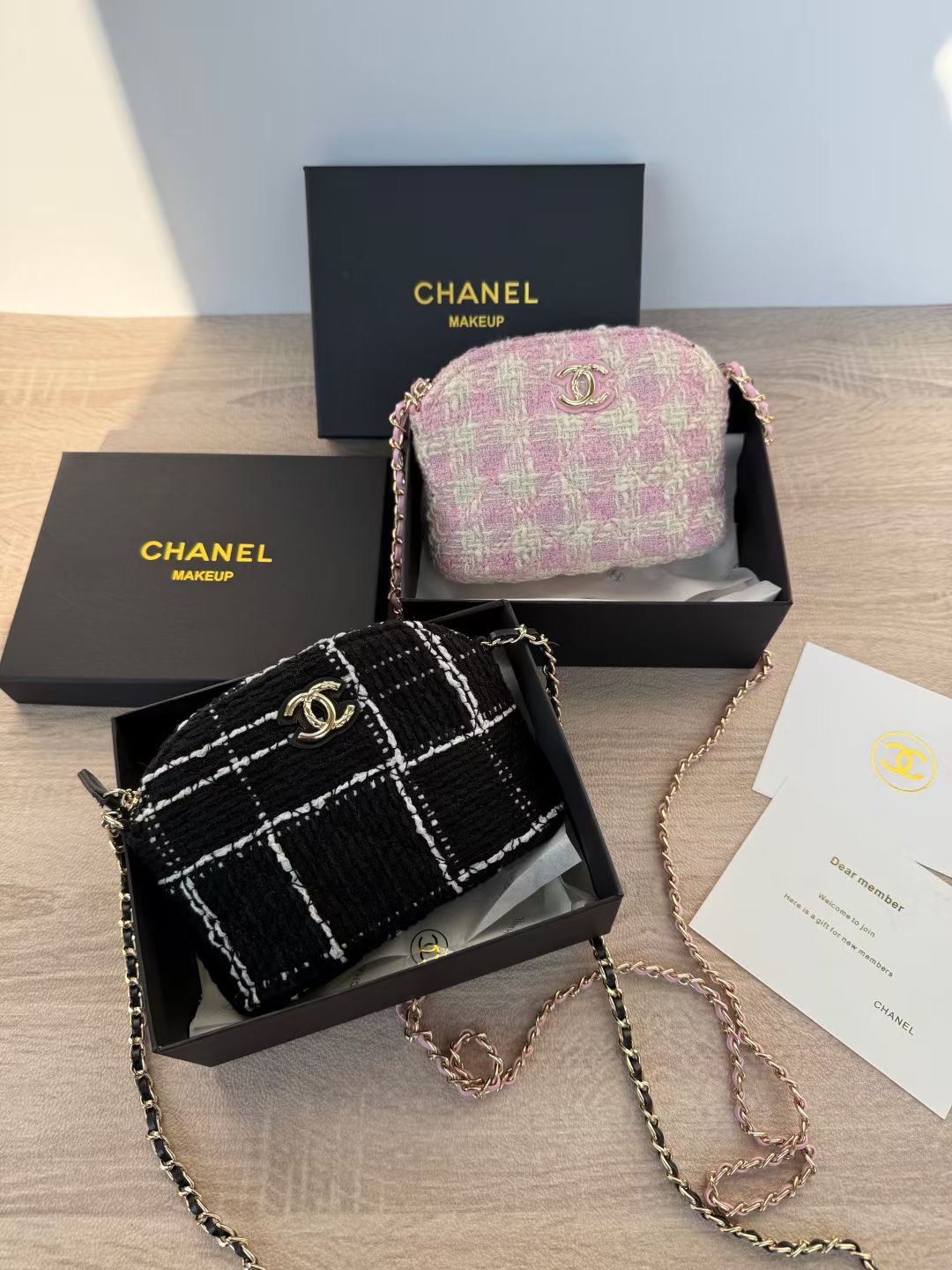 ZZ199 CHANEL handbag gallery