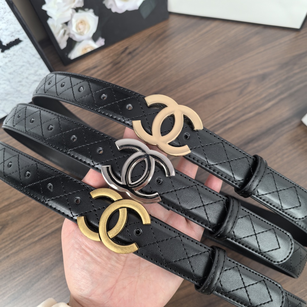 ZZ231 CHANEL Belt gallery