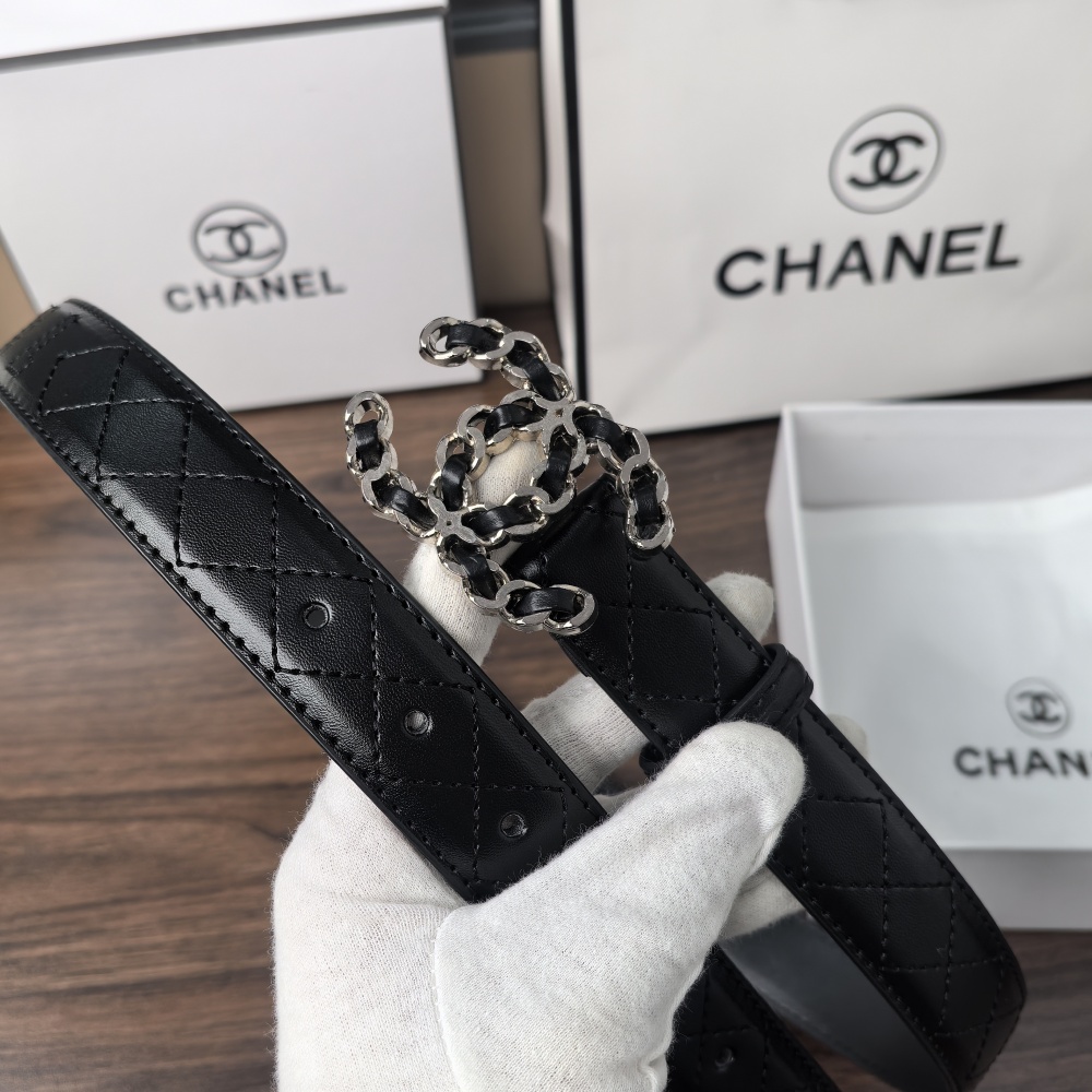 ZZ231 CHANEL Belt gallery