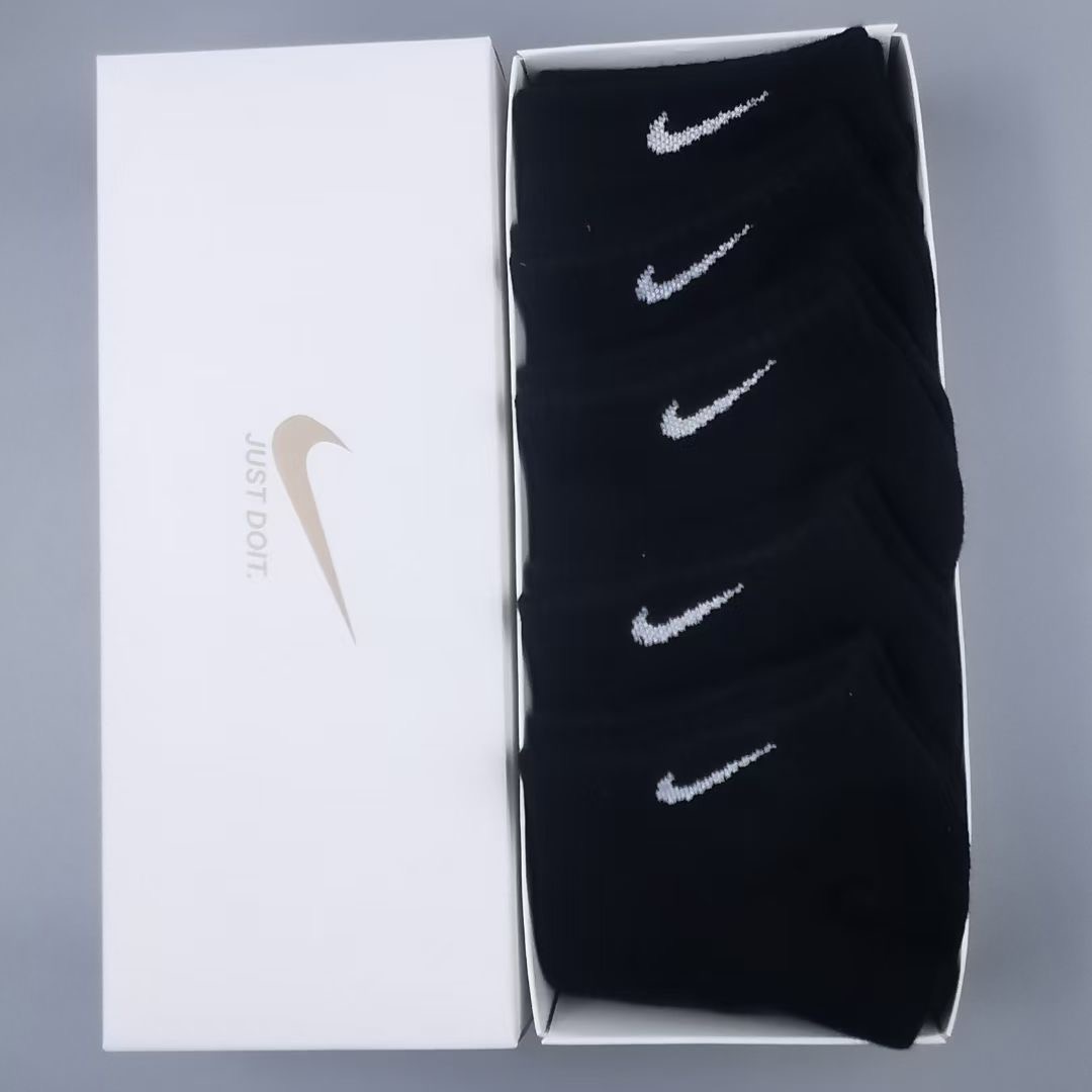 ZZ245 NIKE socks gallery