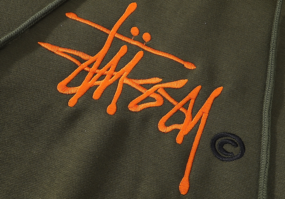 ZZ317 STUSSY Hooded sweatshirt gallery