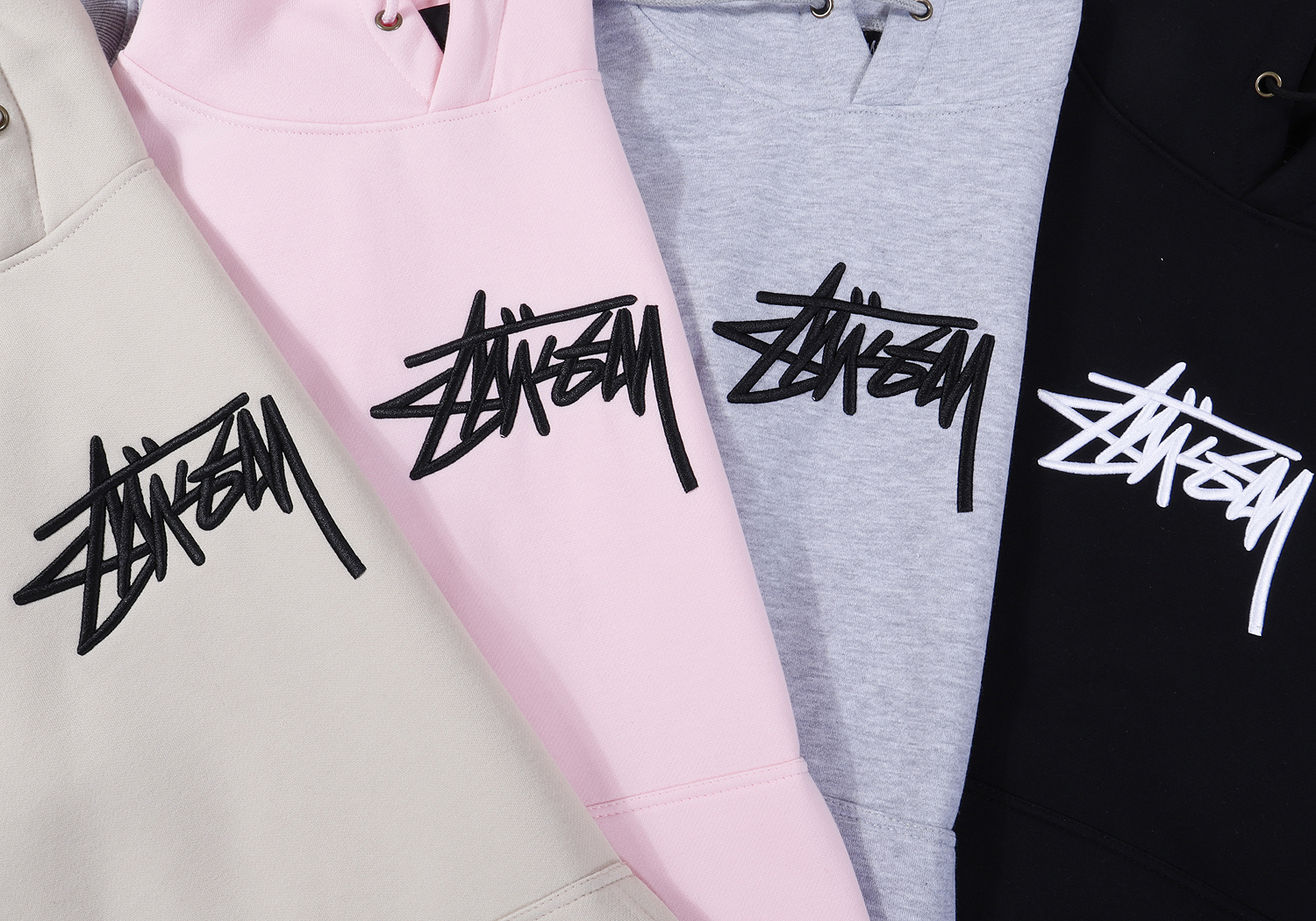 ZZ320 STUSSY Hooded sweatshirt gallery