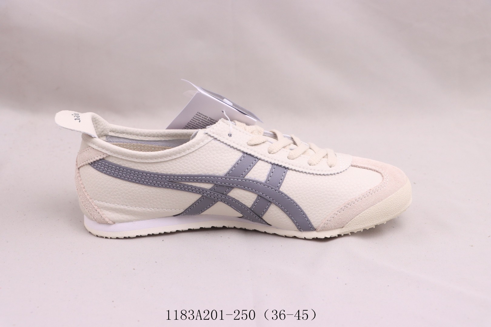 ⬆️22003-Asics-489 gallery