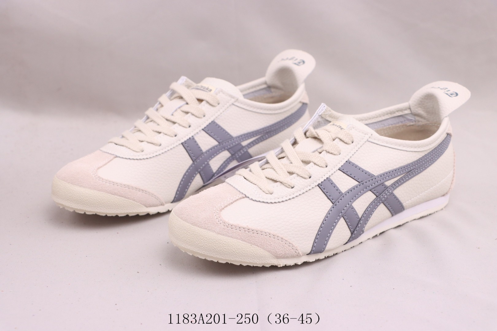 ⬆️22003-Asics-489 gallery